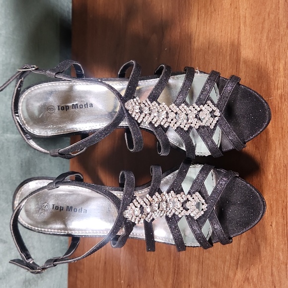 TOP MODA Heels - Picture 2 of 6